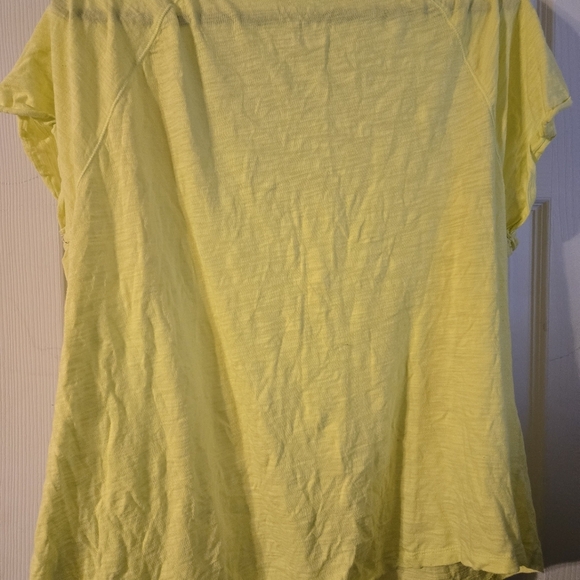 Old Navy yellow 'Los Angeles' tshirt - XXL - Picture 2 of 3